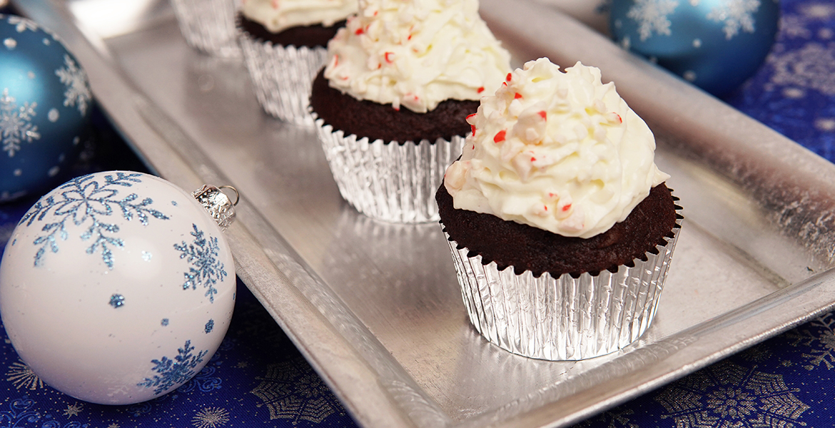 Peppermint & Buttercream Surprise Cupcakes Desktop